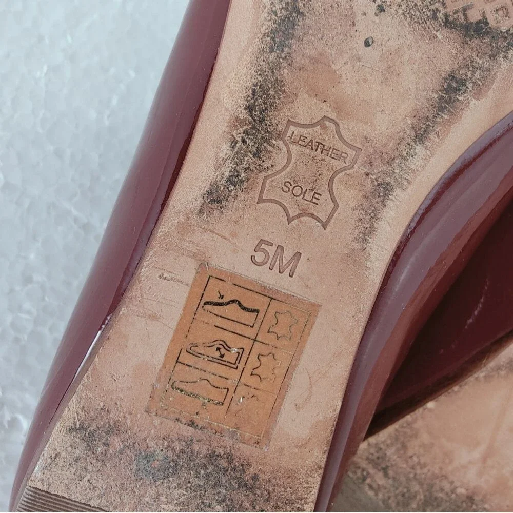 Tory Burch Burgundy Patent Leather Gold Tone Embellished Ballet Flats, Sz 5